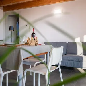  Apartment Delfina Terrazzo 013239-cni-00132 Italien